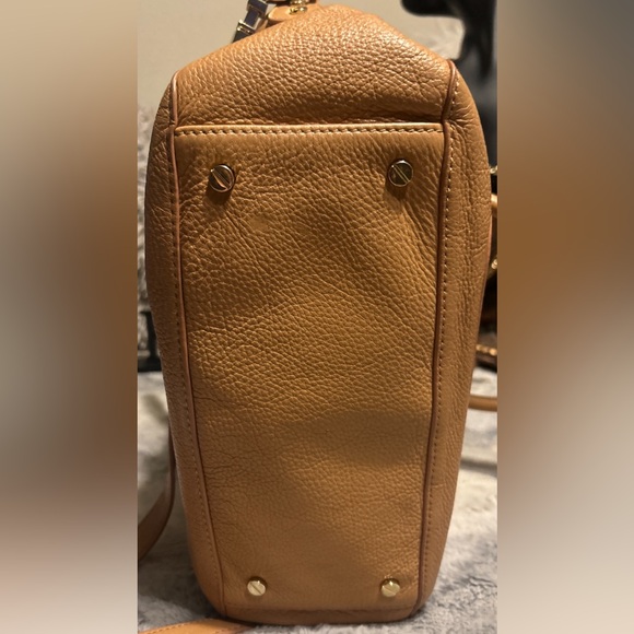 Tory Burch Amanda Classic Hobo Bag (Camel Pebbled Leather) - Picture 11 of 12